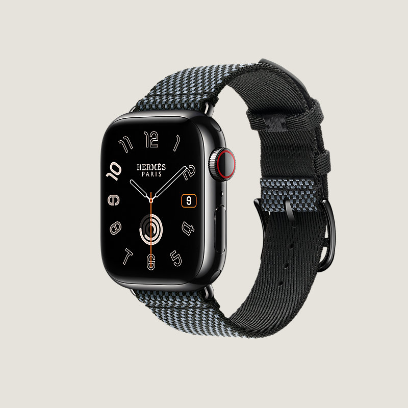 Black apple watch with black band new arrivals